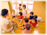 保育園の足取り